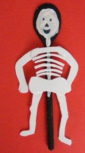 wooden_spoon_skeleton_puppet.jpg